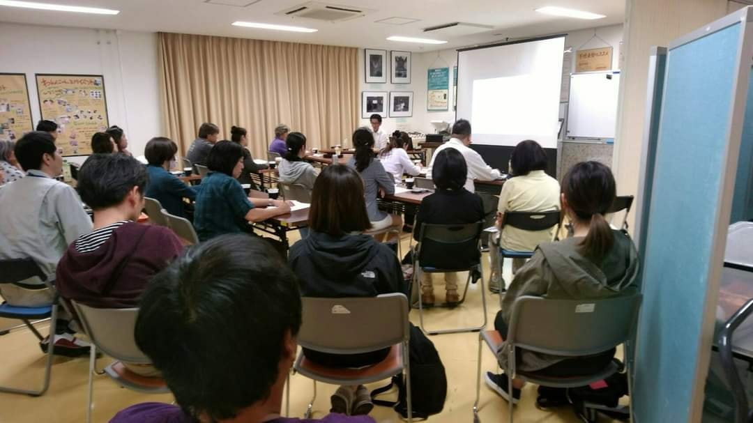 福岡市家庭動物啓発センターでのペット防災セミナーのようす