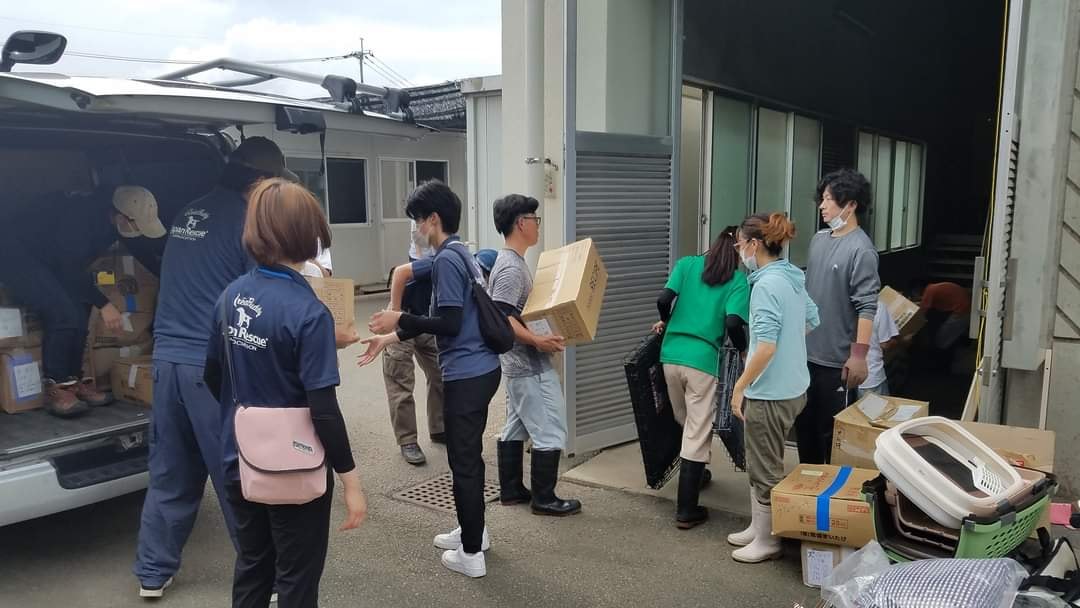 九州豪雨災害ペット支援物資搬入の様子