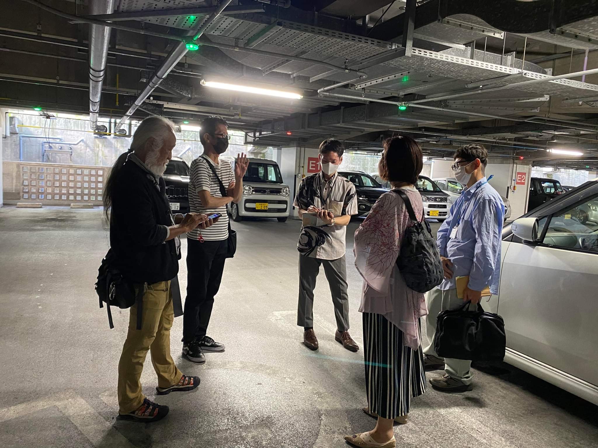 那覇市役所地下駐車場